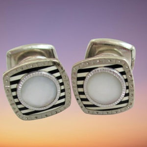 Vintage Cufflinks Mother Of Pearl Black And White Striped Celluloid Round Silver Tone Cufflinks Double Sided Snap Cufflinks cuff links