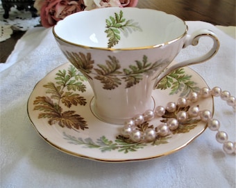 Aynsley England theekop en schotel varens korset vorm set, theekransje, antieke bone china theekop vintage theekopje set