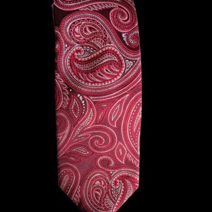 Geoffrey Beene Red And Grey Paisley Silk Necktie Stunning! Mens Ties Neck Tie Cravate Professionl Necktie Stylish Vintage Tie