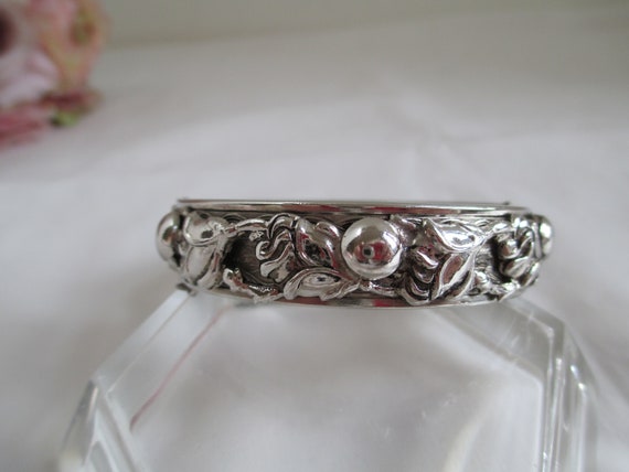 Vintage Bracelet Amazing Silver Floral Repousse H… - image 4