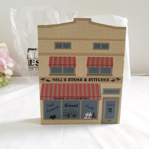 The Cat&#39;s Meow Nell&#39;s Stems and Stitches Floral and Quilt Shop Series VIII 1990 0809-00