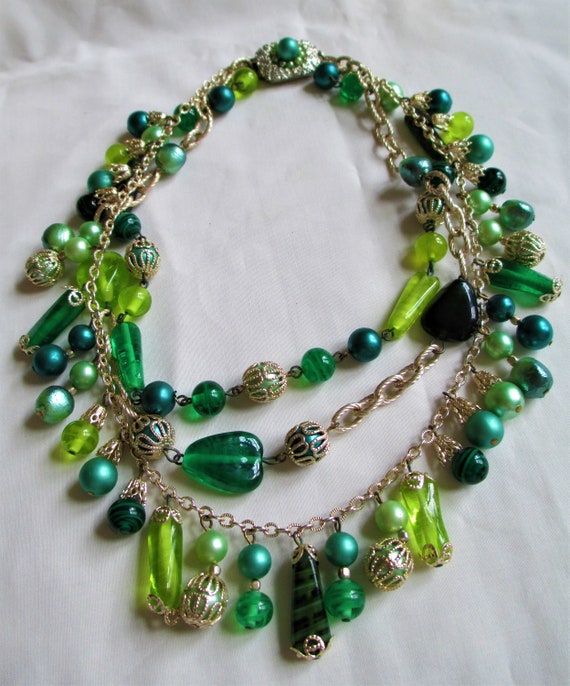 Vintage Art Glass Many Colors Of Green 3 Strand  … - image 3