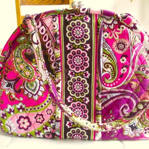 Vera Bradley Eloise Helle Paisley Sehr Beere Kuss Verschluss Geldbörse Handtasche Lebendige