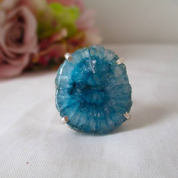Vintage Ring Sterling Silver Natural Blue Crystal Geode Ring Size 9 Just Gorgeous!