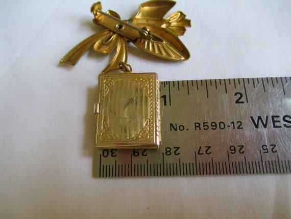 Antique Victorian Pin With Hanging Book Locket Vi… - image 8