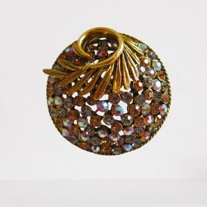 BSK ヴィンテージ ゴールドブローチ This item is unavailable - Etsy