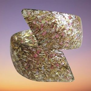 Vintage Lucite Confetti Inclusion Gold And Pink Clamper Bangle Bracelet Unusual Bracelet
