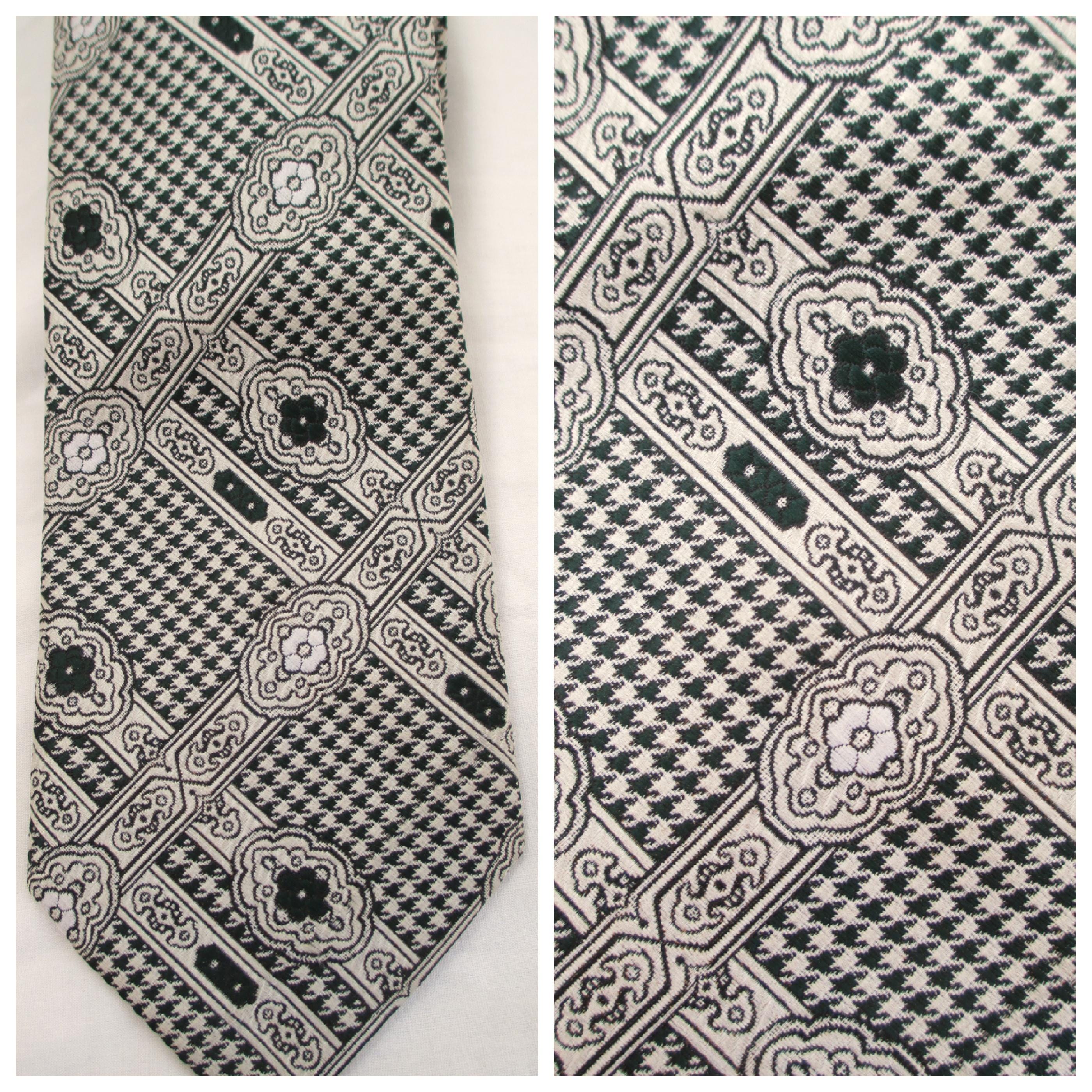 XXL bleu foncé à pois gris argent