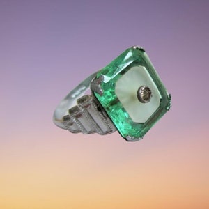 Vintage Ring Green Glass With White Camphor Glass And Rhinestone Ring Uncas Rhodium Plated Just Stunning Size 6 1/2