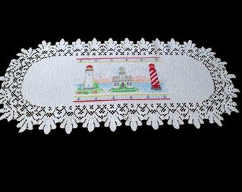 Runner da tavola vintage in pizzo bianco con fari, stile nautico, comò, 29" x 14", arredamento Sweet Cottage, biancheria vintage