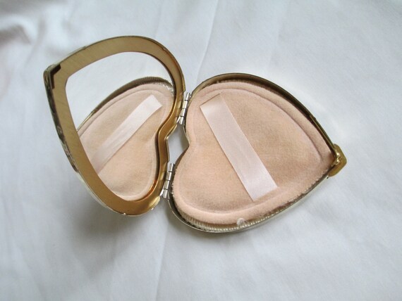 Vintage Compact Washington DC Heart Shaped Powder… - image 5