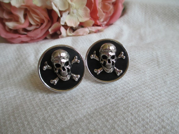 Vintage Swank Original Linkwood Skull and Crossbo… - image 4