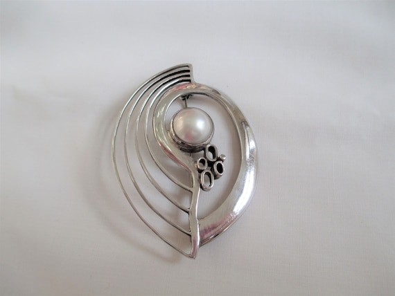 Vintage Sterling Modernist Pin With Pearl Pin/ Br… - image 2