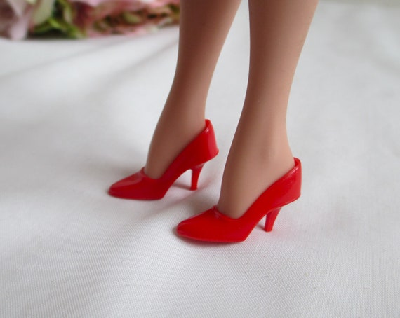 Vintage Barbie White Spikes Closed Toe Shoes Heels JAPAN