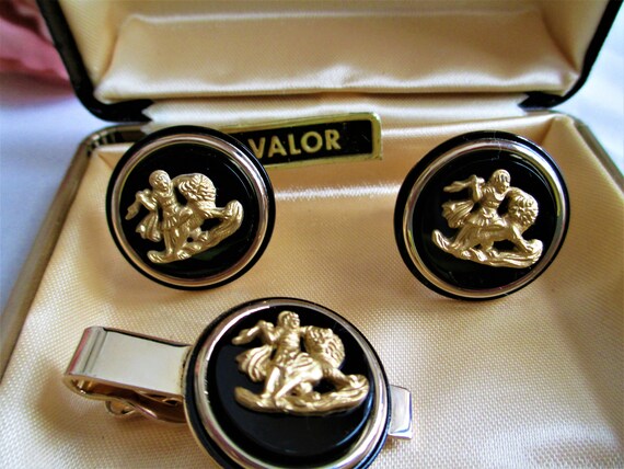 Swank Rare Valor Man On Lion Cufflinks & Tie Clip… - image 2