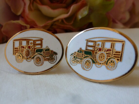 Vintage Cufflinks Antique Cars (Gold Toned) Class… - image 2