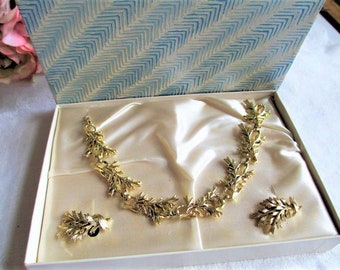 Vintage Coro Gold Long Leaf Necklace and Earring Set In original box, Excellent Never worn Condition