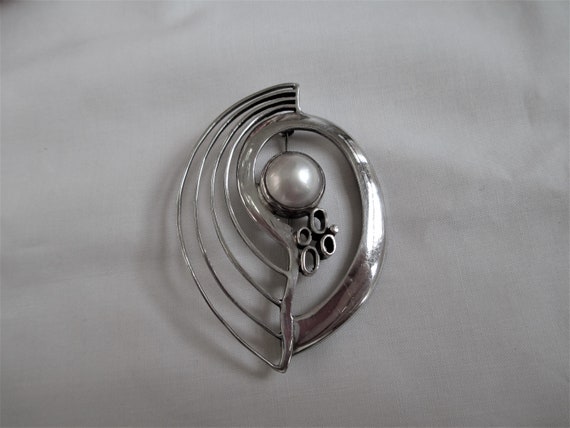 Vintage Sterling Modernist Pin With Pearl Pin/ Br… - image 4