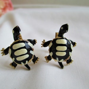 Vintage Swank Original SWANK Snapper Turtle Black And Cream Enamel Cufflinks Excellent Paint Great Cuff Links