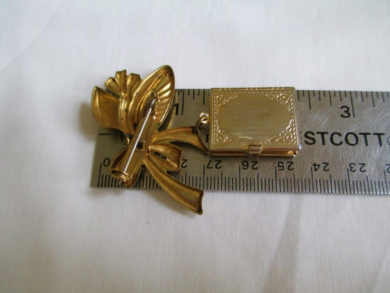 Antique Victorian Pin With Hanging Book Locket Vi… - image 5
