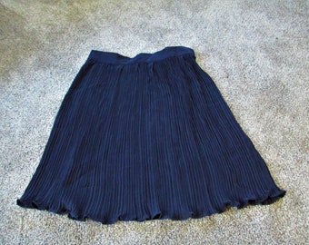 Vintage Patrick Collection 100% Silk Pleated Dark Navy Skirt Size 12 Vintage Clothing