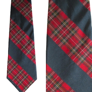 Vintage Necktie Silk Stunning Design Tommy Hilfiger Red Plaid With Blue Stripes Silk Necktie Stylish Man Cravate Professional Neck tie