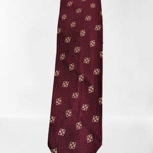 Vintage Necktie Silk Burgundy Geometric Squares Neck Wear 54 X 2.5 Vintage Mens Necktie Professional Stylish Man Cravate Professionl Necktie