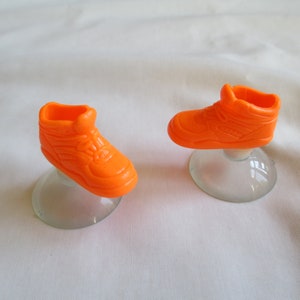 Barbie Shoes Vintage Barbie Workin Out Teresa With Suction Cup Shoes Mattel 1996