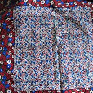 Vintage Scarf Awesome Red Floral Flowers Design Print Scarf Fabulous Scarf