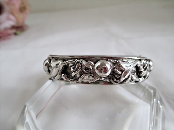 Vintage Bracelet Amazing Silver Floral Repousse H… - image 3