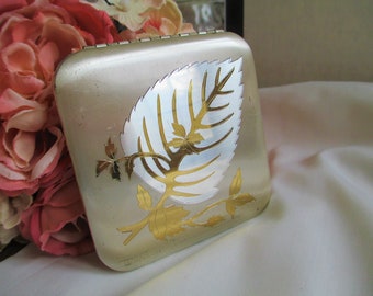 Vintage Compact Leaf Pattern Pilcher Powder Compact Vanity