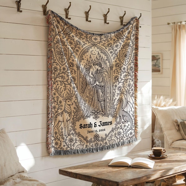 Manta tapiz personalizada para bodas, manta tejida con los nombres de la pareja, decoración gótica medieval, idea de regalo para recién casados con diseño de dragón y castillo de fantasía.