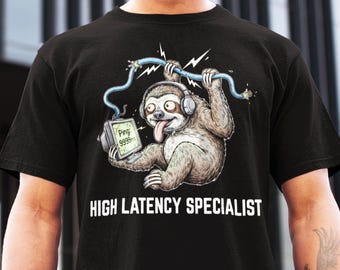 Shirt-hoody met luiaard met hoge latentie | Grappig IT-cadeau | T-shirt met humor voor programmeur | SysAdmin-kleding voor netwerkingenieurs | Tech Top voor pixelart-ontwikkelaars