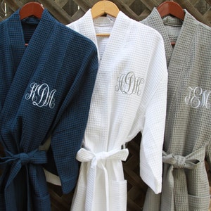 PERSONALIZED Robes RUSH Ship, BRIDAL Party Robes Women's Robes Available in 10 Colors, 3 Sizes; Over 30 Fonts; Single & Multi Orders Welcome