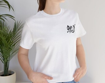 Camiseta con kanji japonés Koi (estampado pequeño en el pecho izquierdo): arte de pez koi, camiseta con kanji japonés, camiseta con caligrafía japonesa, camiseta con kanji | KOI-01