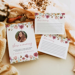 Floral Compartir una tarjeta de memoria, Funeral de flores silvestres Compartir un frasco de memoria, Memorial Compartir una mujer de memoria Celebración de la vida Plantilla editable 595-A