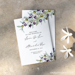 Può includere: Invito di nozze con illustrazione di ramo di ulivo. Il testo recita "Benvenuti al matrimonio di Loreena De Luca e Alexander Rossi, 26 settembre 2024, Chiesa di Santa Maria, Minnesota."