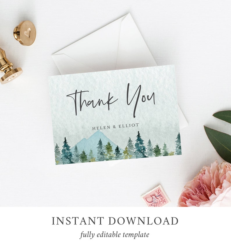 Puede incluir: Una tarjeta de agradecimiento con una ilustraci&oacute;n de acuarela de una cordillera y &aacute;rboles. El texto "Thank You" est&aacute; escrito en letra cursiva negra. Debajo del texto aparece el nombre "Helen & Elliot".