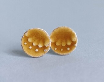 Small ear studs *RETRO BLOSSOM 10mm ceramic & surgical steel - choice of colours - gifts for her