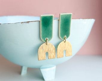 Ceramic statement earrings *BOWIE LONG* -green/golden - gifts for her