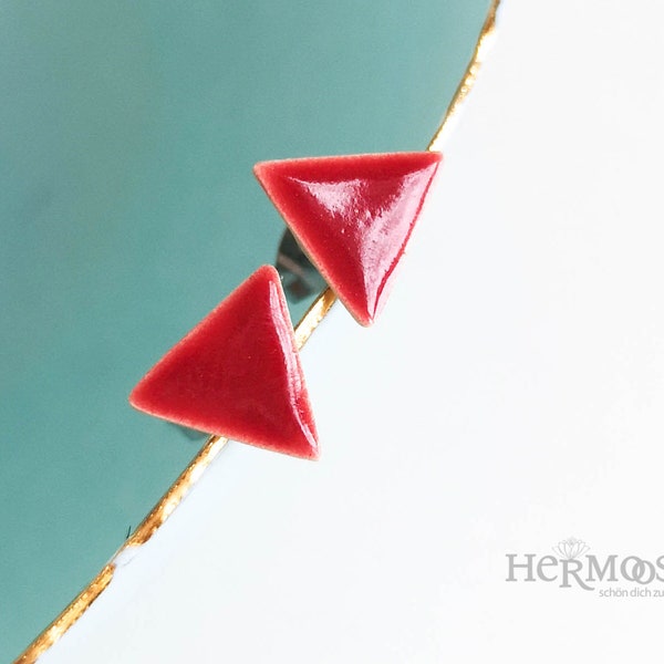 Dreieckige Ohrstecker *LACKROT* Keramik & Chirurgenstahl - Geschenke für Sie