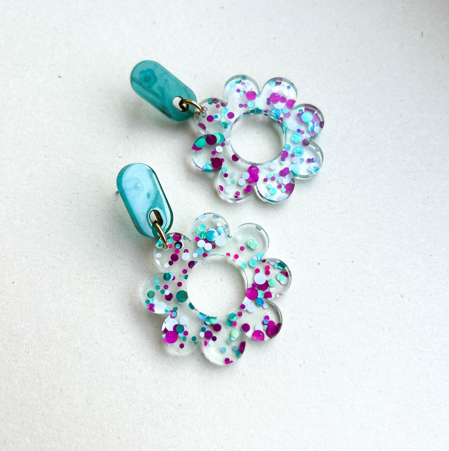 その他 only page Large Flower Statement Earrings - GLITTER CONFETTI - Gifts