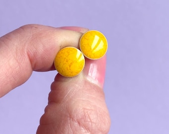 Yellow ceramic stud earrings, lemon yellow, 8–12 mm, handmade, jewelry for spring/summer outfits, gift for mom