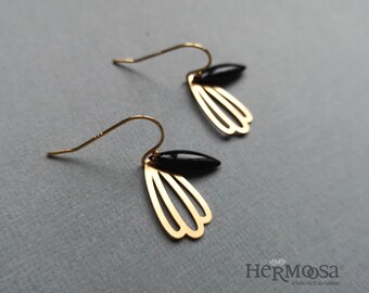 Enamel earrings * GOLD BLOSSOMS * flower shaped earrings - black / golden - gift for her