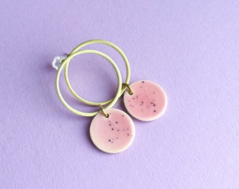 Geometric stud earrings - CIRCLE - Ceramic & Brass - PINK TERRAZZO - Gifts for her