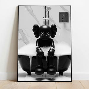 Set med 3 svarta Kaws i dusch och badrum, DIGITAL NEDLADDNING, Kaws-affisch, Hypebeast-tryck, väggkonst för badrum, badrumsdekor bild 6