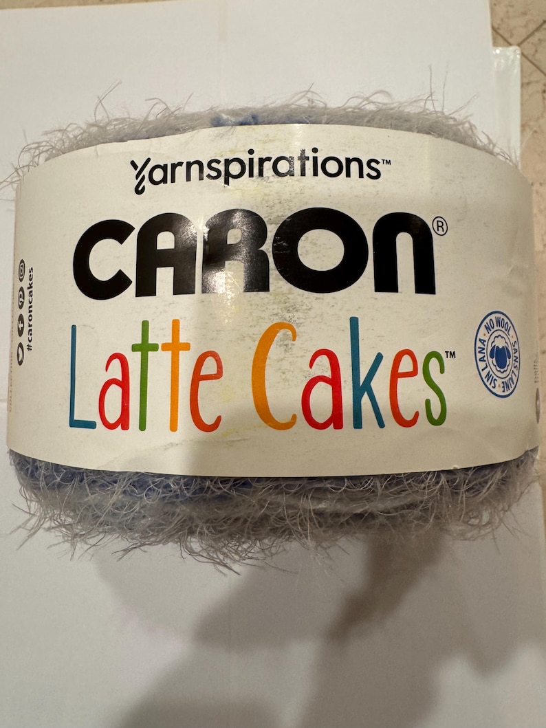 Caron Latte Cakes Self-striping Yarn, 8.8 Oz. / 250g, 530 Yards / 485 ...