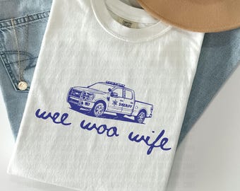 Wee Woo Wife Png | Design de camiseta para esposa de xerife | Png engraçado de esposa de policial | Sublimação para cônjuge de policial | Gráfico de esposa de socorrista