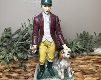 Vintage Taiwan Porcelain Huntsman Hunting Dog Figurine Equestrian 8.75”