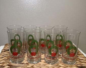 Vintage Christmas Wreath Poinsettia Glass Tumblers Set of 8 Libbey 5.3”